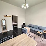 Cozy One-Bedroom Apartment