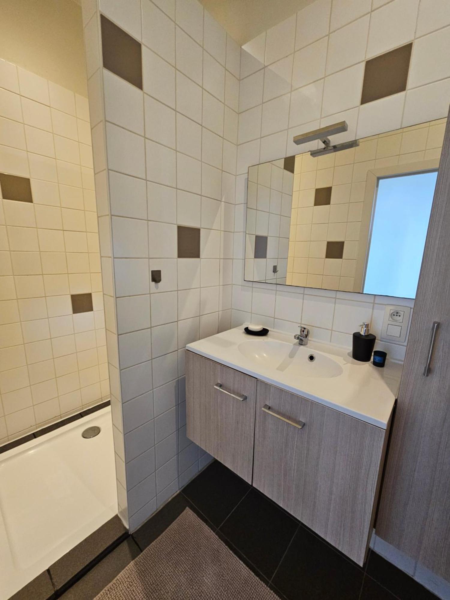 Cozy One-bedroom Appartement Antwerpen